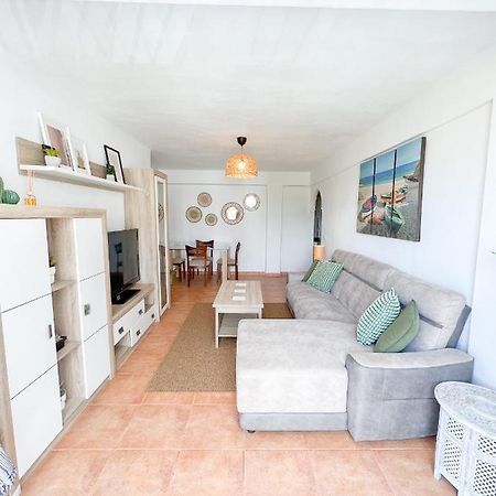 Spacious Apartment In The Center Of ตอร์เรโมลิโนส ภายนอก รูปภาพ