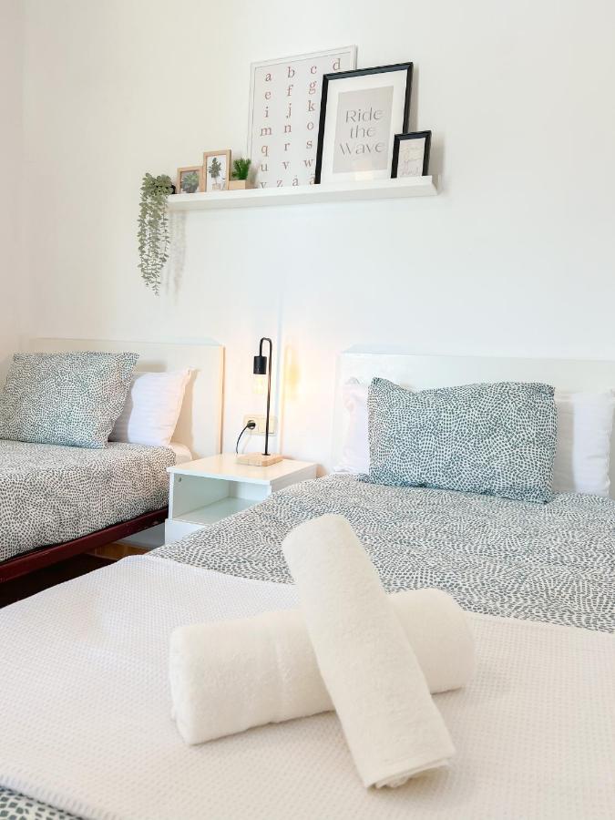 Spacious Apartment In The Center Of ตอร์เรโมลิโนส ภายนอก รูปภาพ