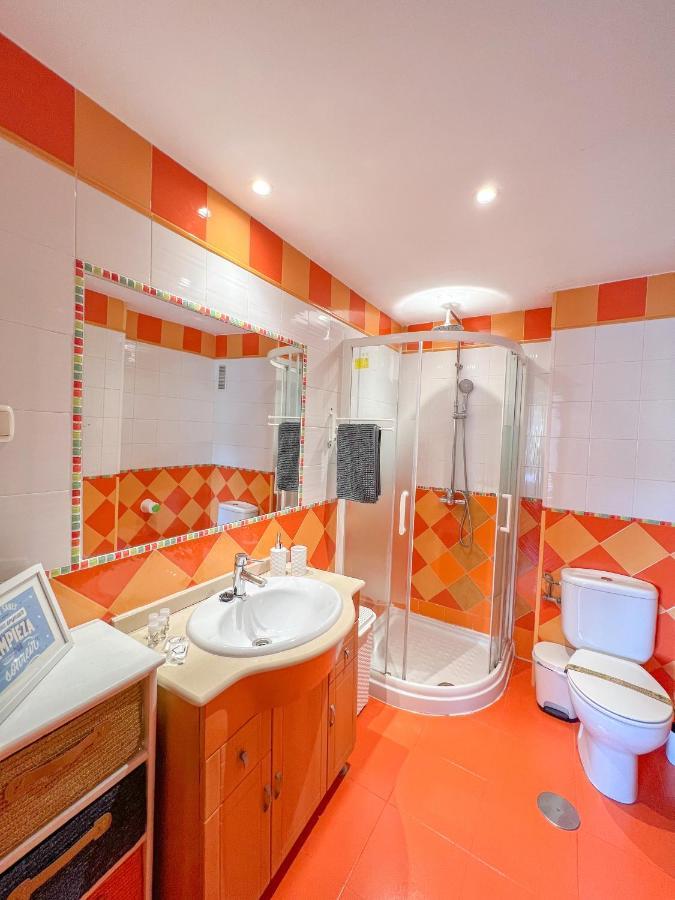 Spacious Apartment In The Center Of ตอร์เรโมลิโนส ภายนอก รูปภาพ